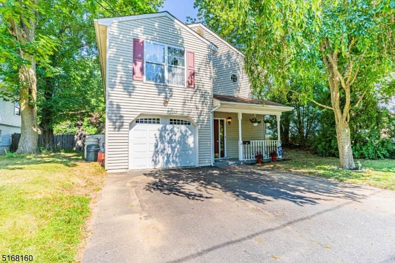 25 Orchard St - Photo 1