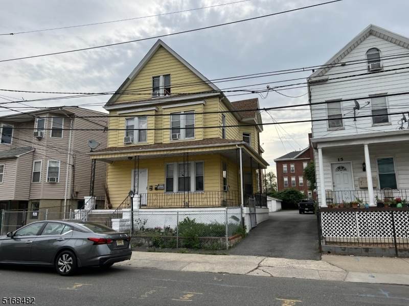 17 Reid St - Photo 1