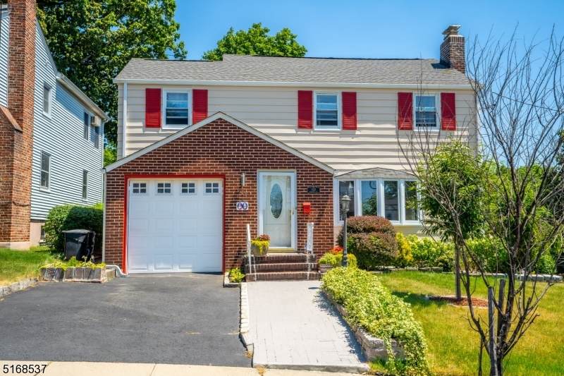 929 Rosemont Ave - Photo 1