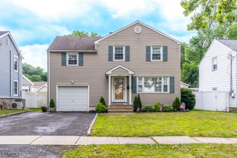 397 Boulevard - Photo 1