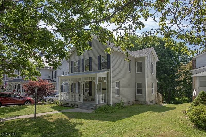 31 Woodside Ave - Photo 1
