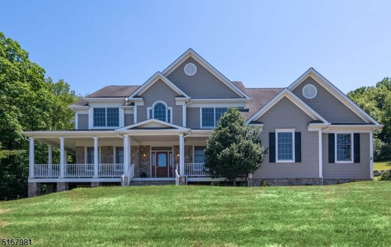 5 Shannon Mountain Ln - Photo 1