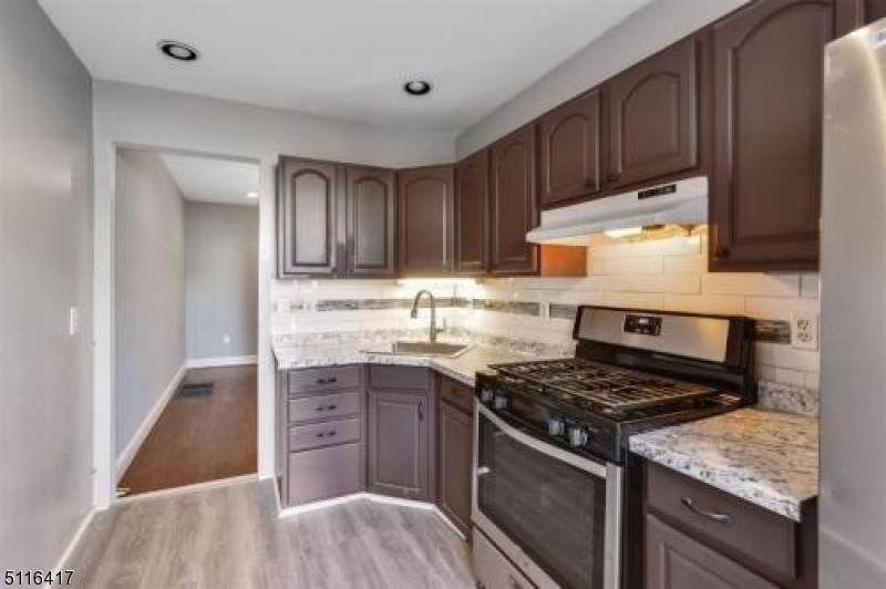 434 Fairmount Ave - Photo 1