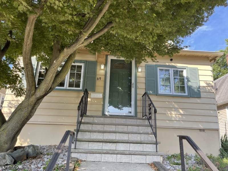 69 Birch St - Photo 1
