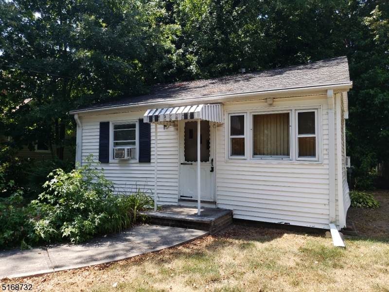 1569 Holly Rd - Photo 1