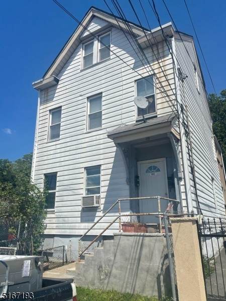 441 Summer St - Photo 1