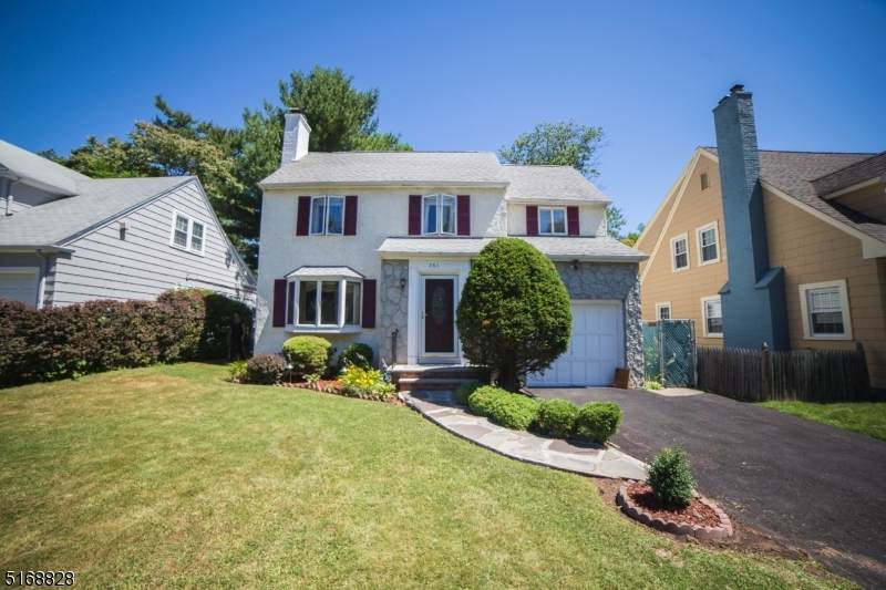 241 Fuller Ter - Photo 1