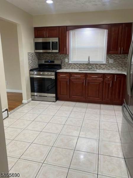 1078 Sanford Ave - Photo 1