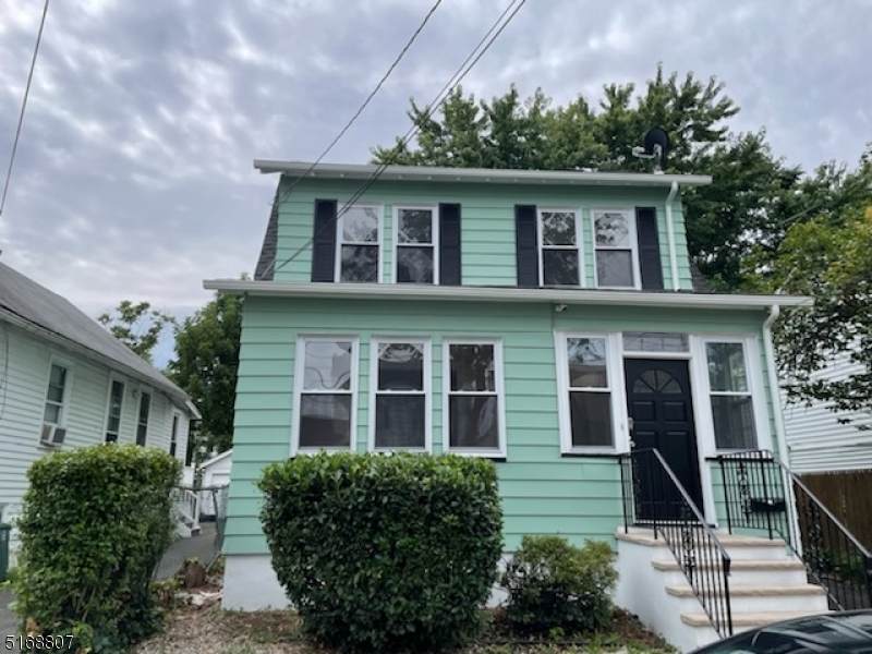 55 Allen St - Photo 1