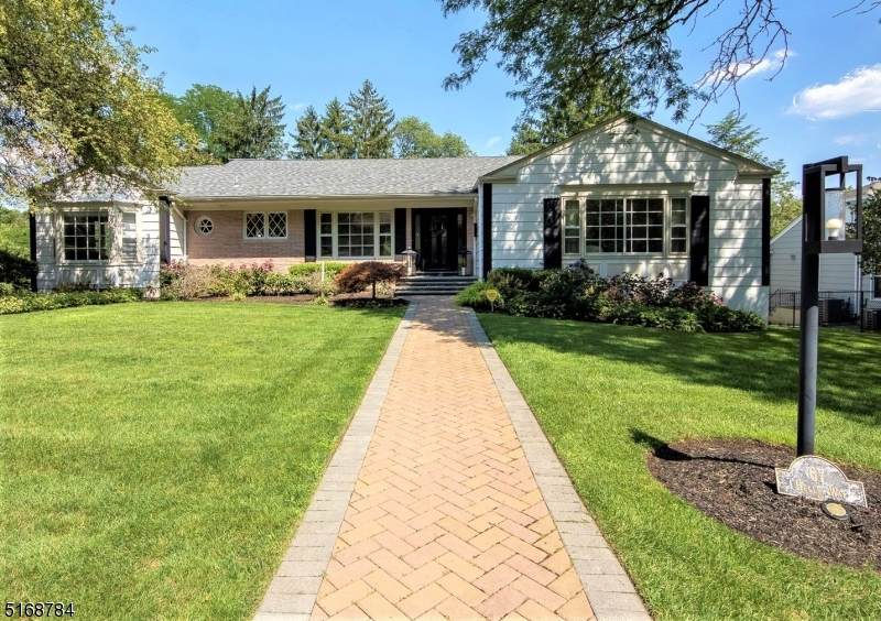 67 Heller Way - Photo 1