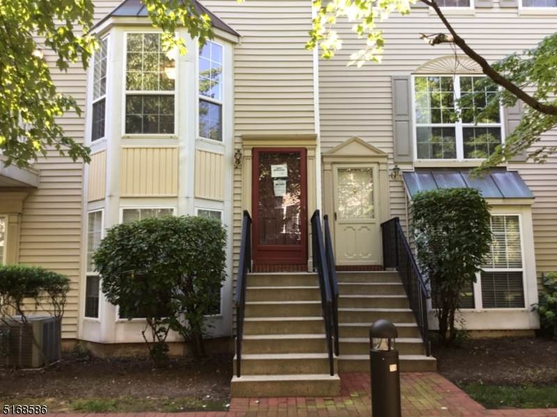 21 Cottonwood St - Photo 1