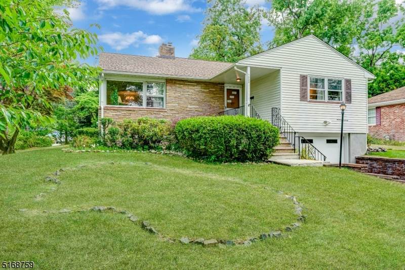 1422 Woodacres Dr - Photo 1