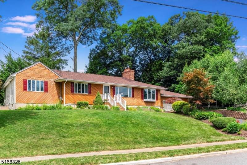 8 Perrelli Ln - Photo 1