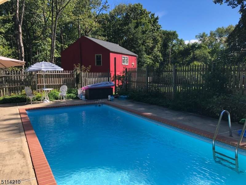 112 Flocktown Rd - Photo 1
