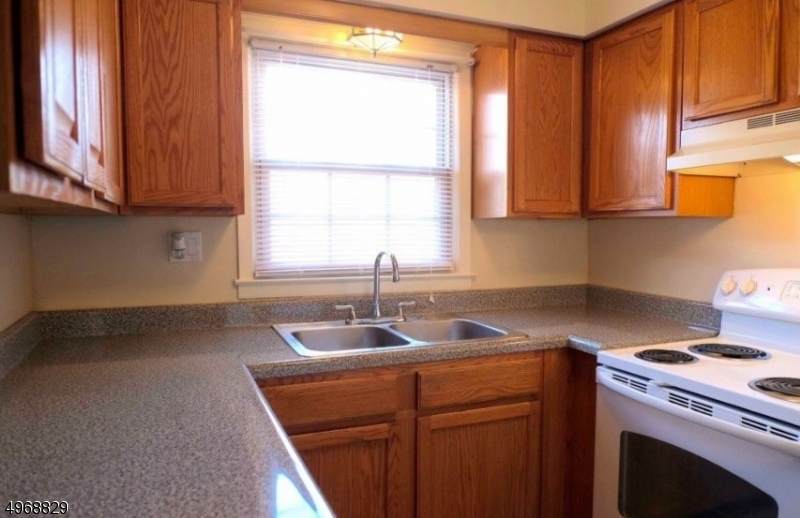 64 Mill St - Photo 1
