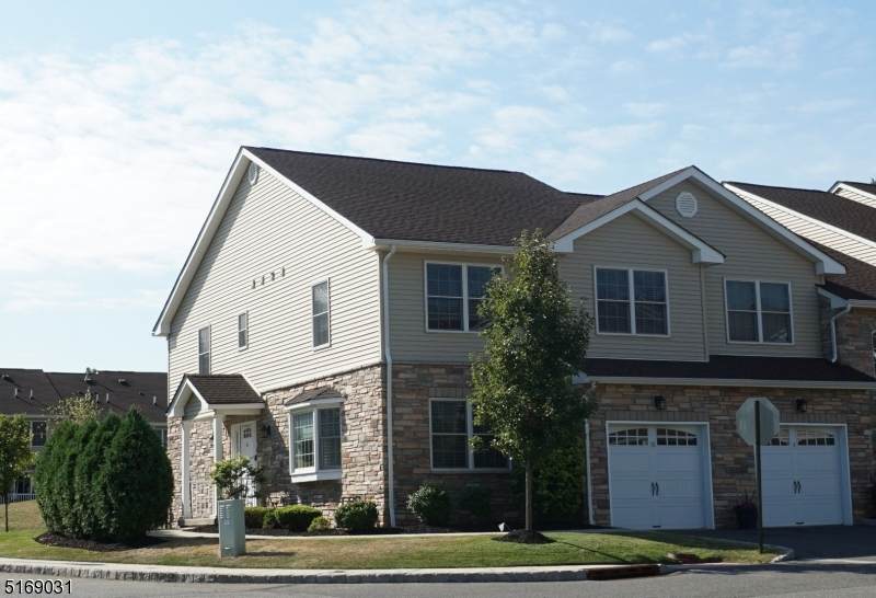 10 Harvey Ct - Photo 1