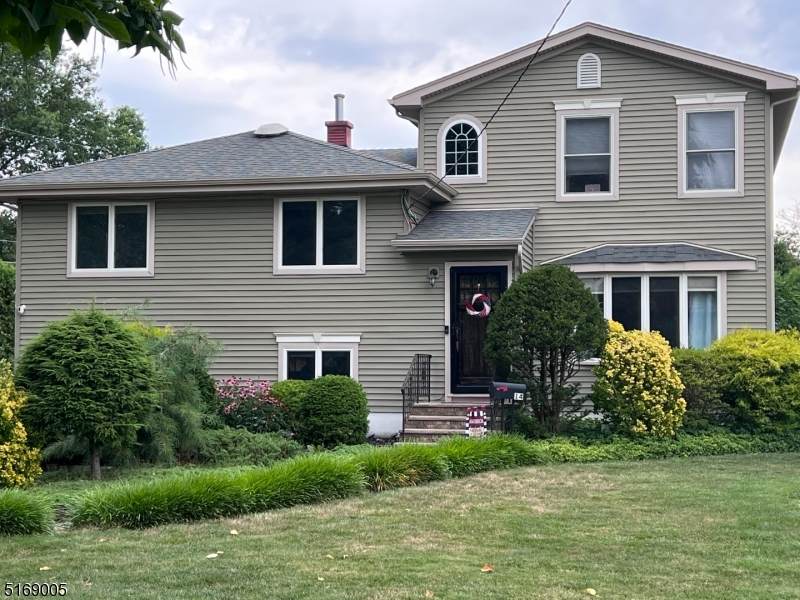 14 Ackerson Ave - Photo 1