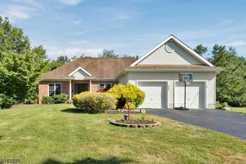 400 Pidgeon Hill Rd - Photo 1