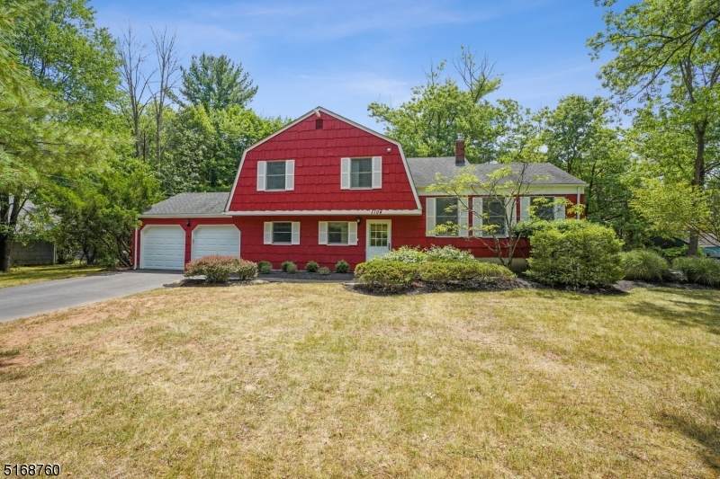 1104 Cambridge Ln - Photo 1