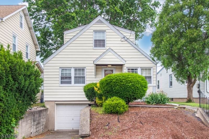 188 Luddington Ave - Photo 1