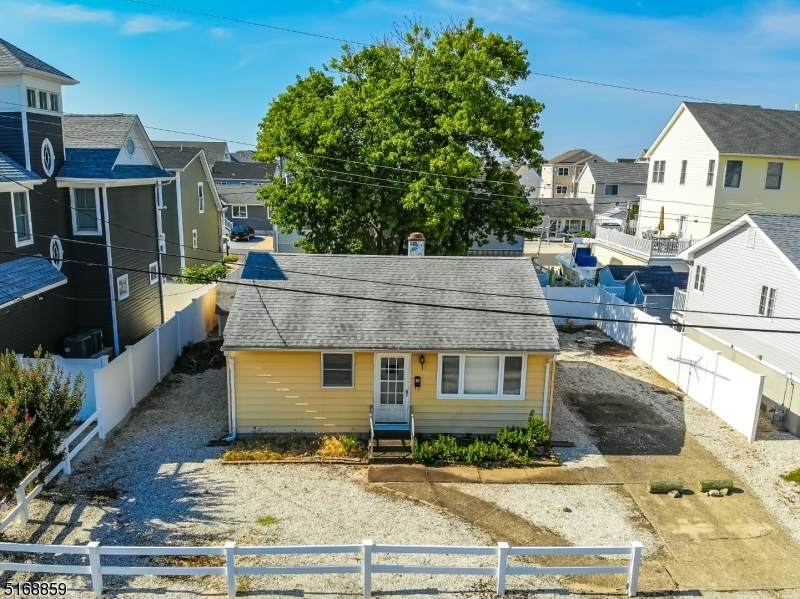 309 Haag Ave - Photo 1