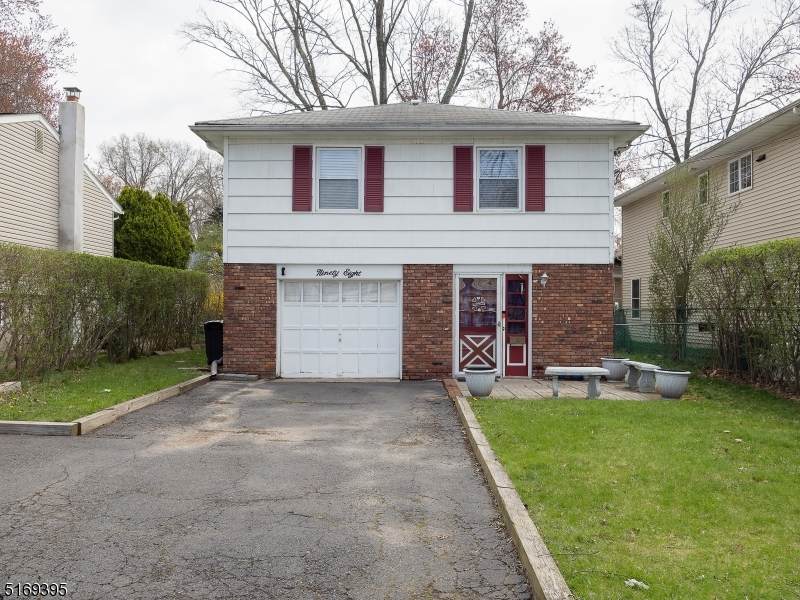 98 Northfield Rd - Photo 1