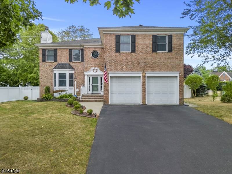 11 Hilltop Blvd - Photo 1