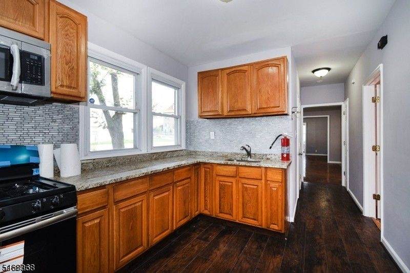 14 Silver St - Photo 1
