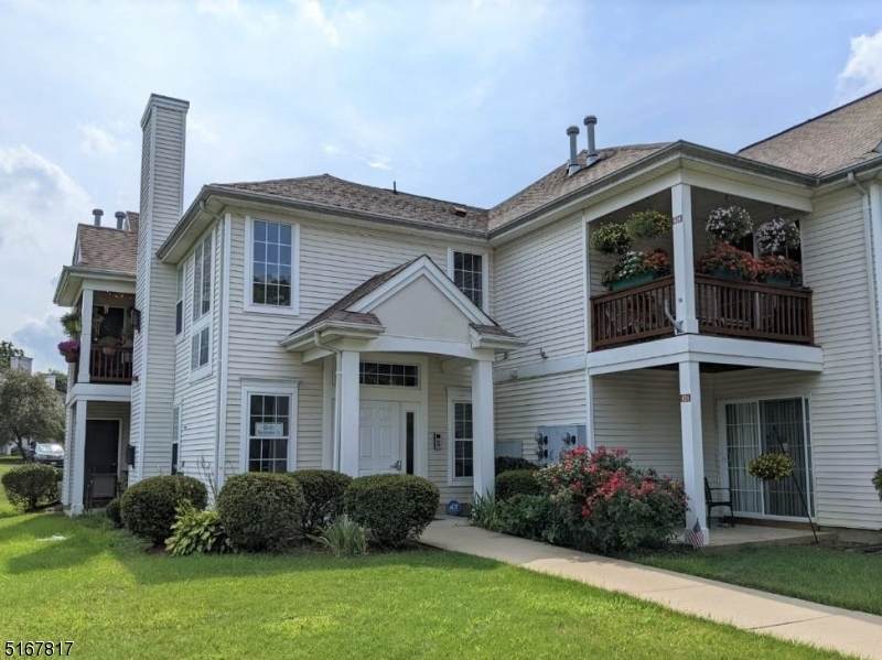 634 Honeybrook Cir - Photo 1