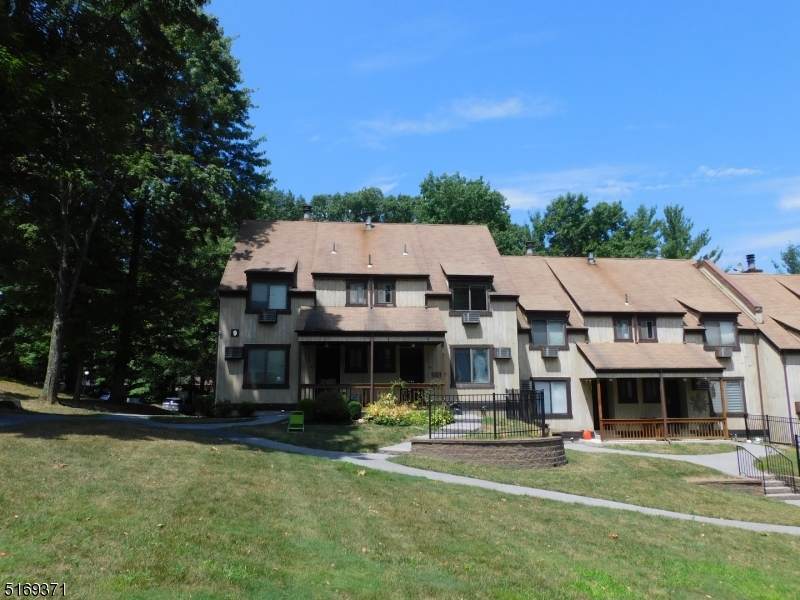 9 Heritage Drive - Photo 1