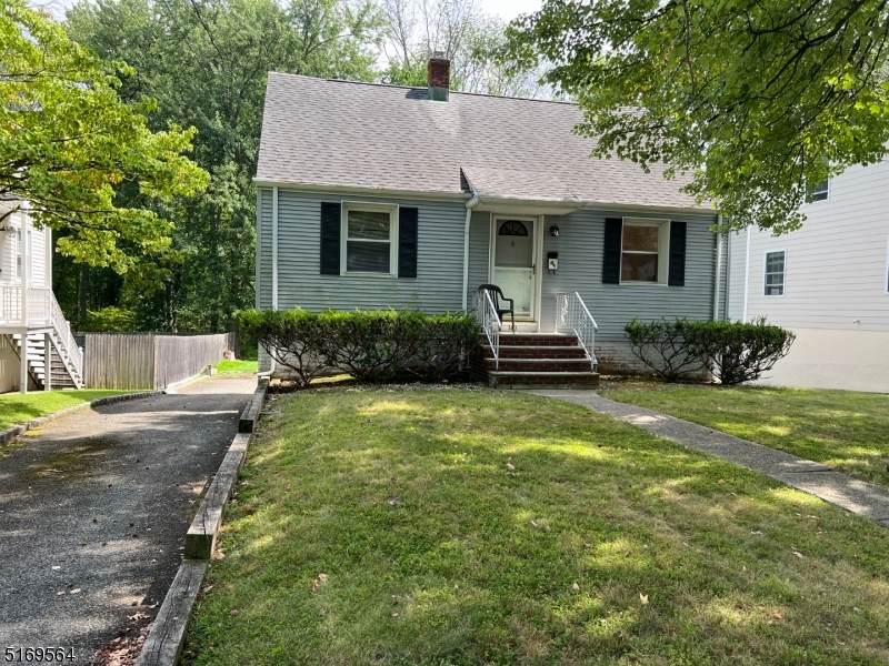 140 N Hillside Ave - Photo 1