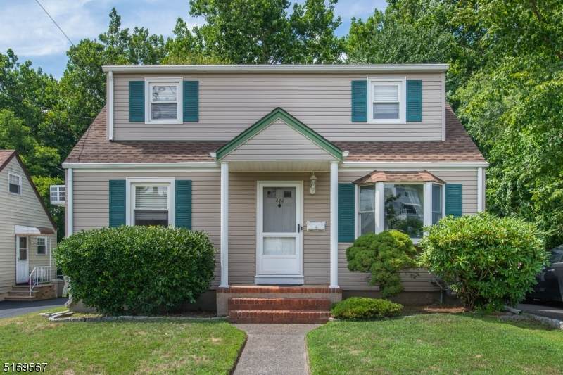 444 Mount Pleasant Ave - Photo 1