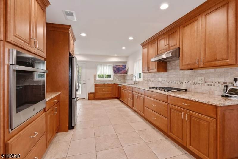 209 N 4Th Ave - Photo 1