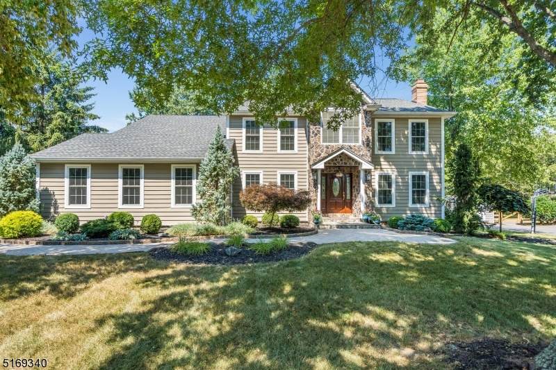 25 Bacorn Rd - Photo 1