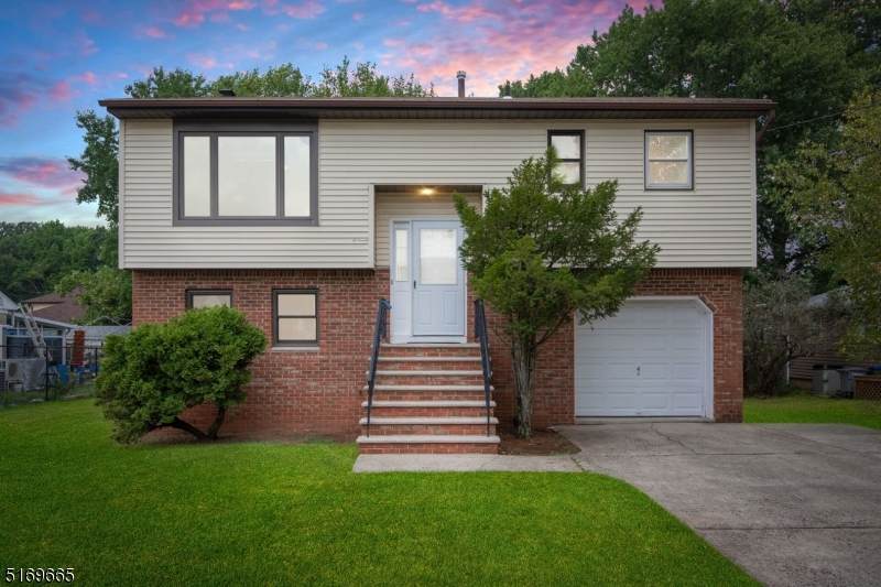 956 New Dover Rd - Photo 1