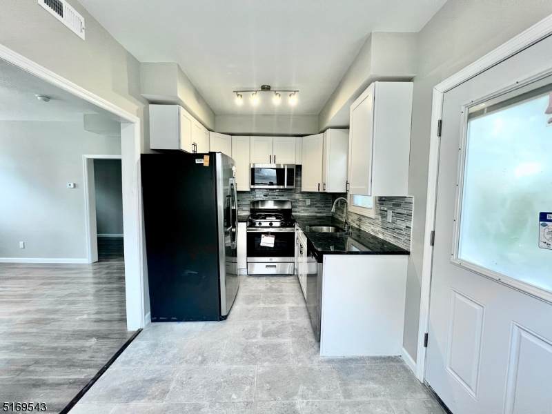 11 Sherman Ave - Photo 1