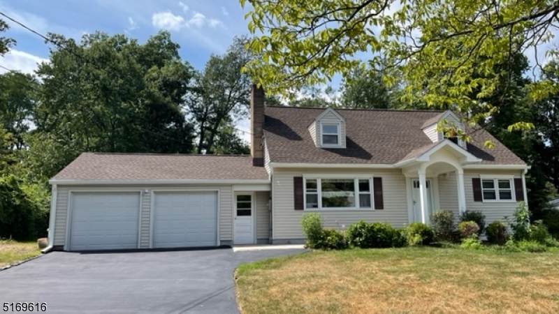 14 White Birch Dr - Photo 1
