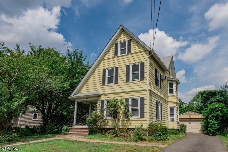 9 S Highwood Ave - Photo 1