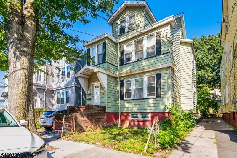 279 Wainwright St - Photo 1