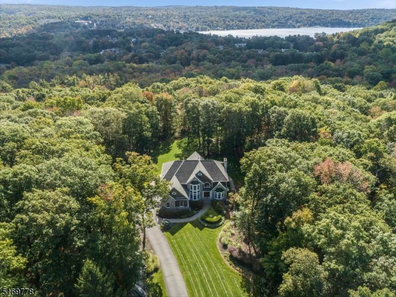 10 Fox Run Rd - Photo 1