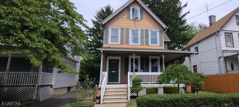 182 Duer St - Photo 1