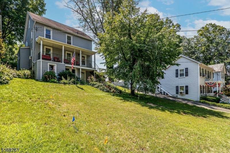 63 Madison St - Photo 1