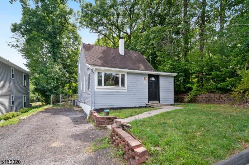 24 3rd Ave - Photo 1