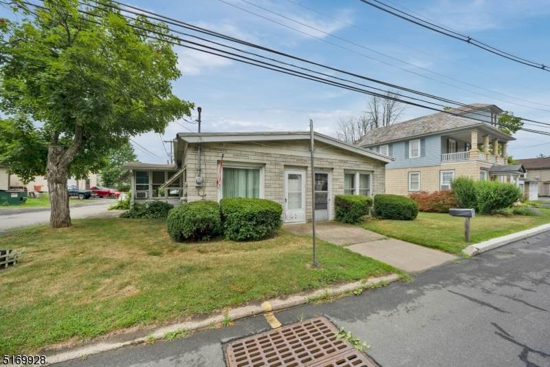 324 Route46 - Photo 1