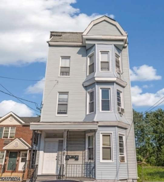 488 S 11th St - Photo 1