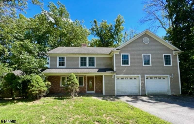 21 Roslyn Rd - Photo 1