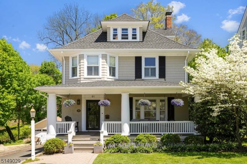 61 Woodland Ave - Photo 1