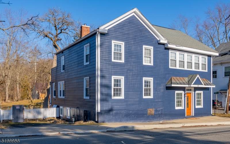 76 Main St - Photo 1
