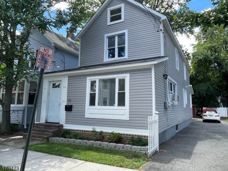 80 Mitchell St - Photo 1