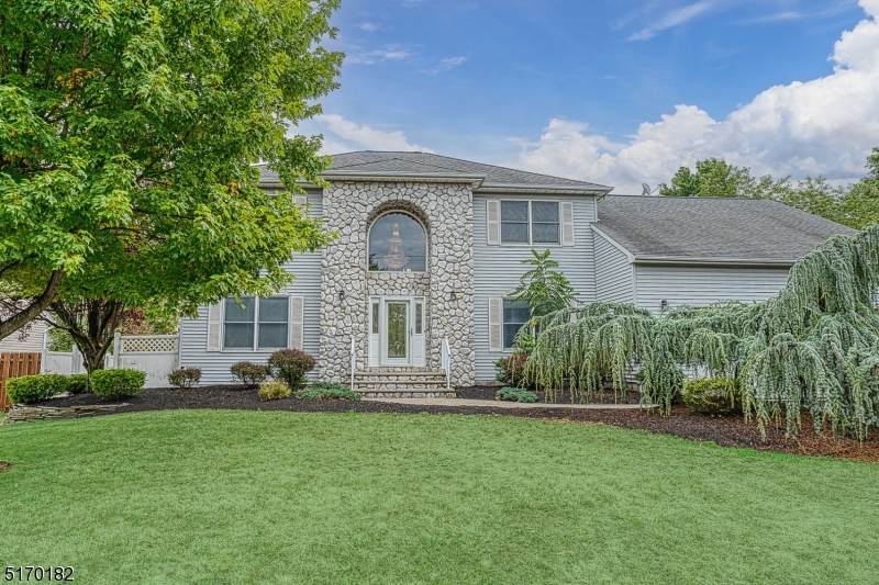 821 Spicer Ave - Photo 1